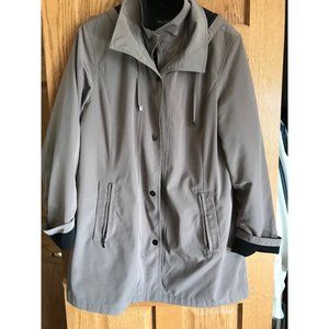 Woman Elegant, warm and beautiful Coat size XL